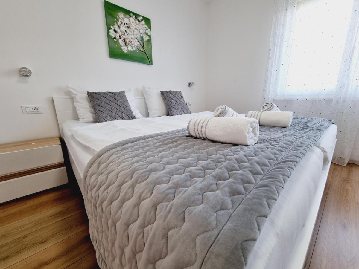 Apartman Maslina Krk Town Exterior photo
