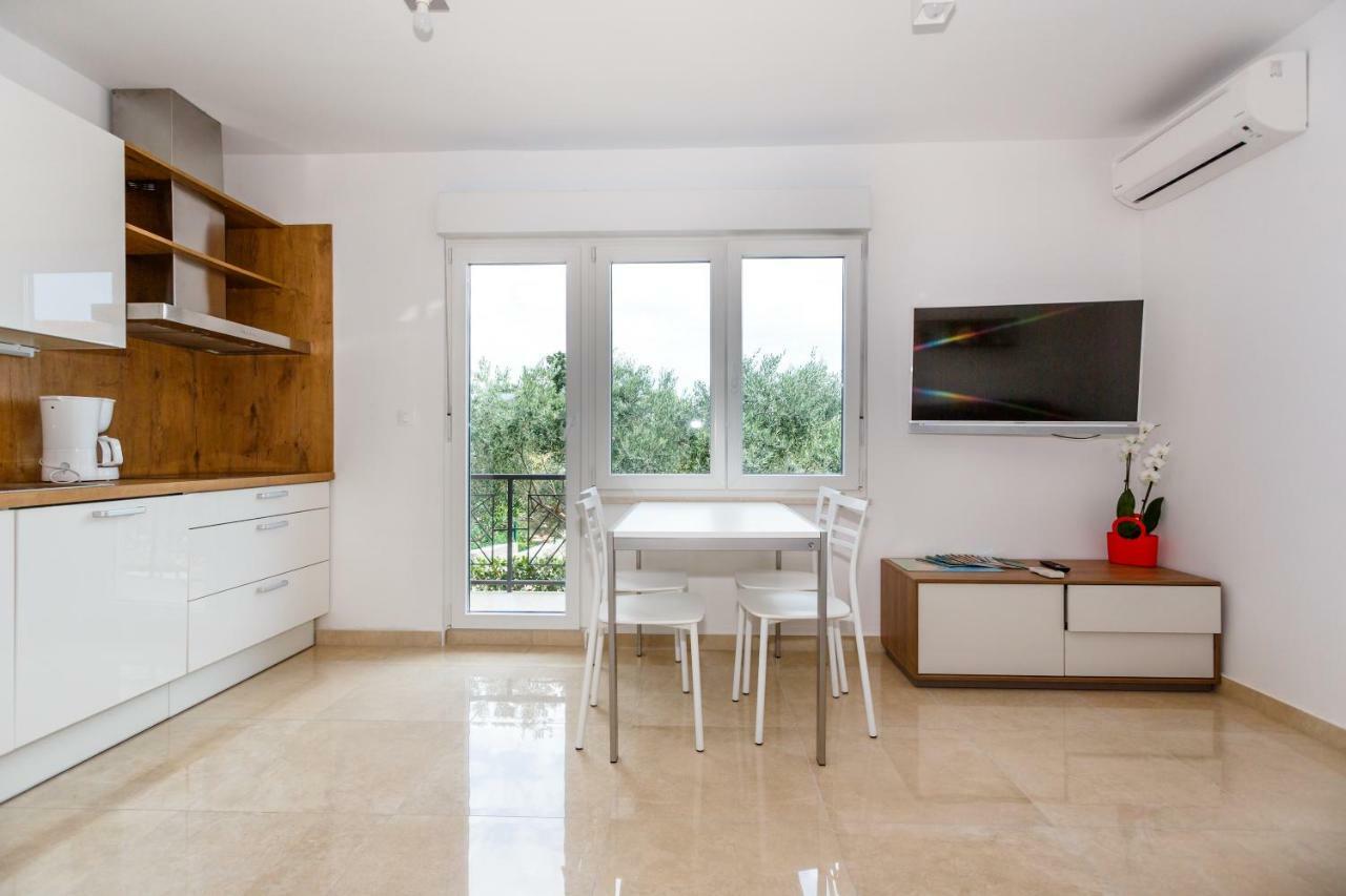Apartman Maslina Krk Town Exterior photo
