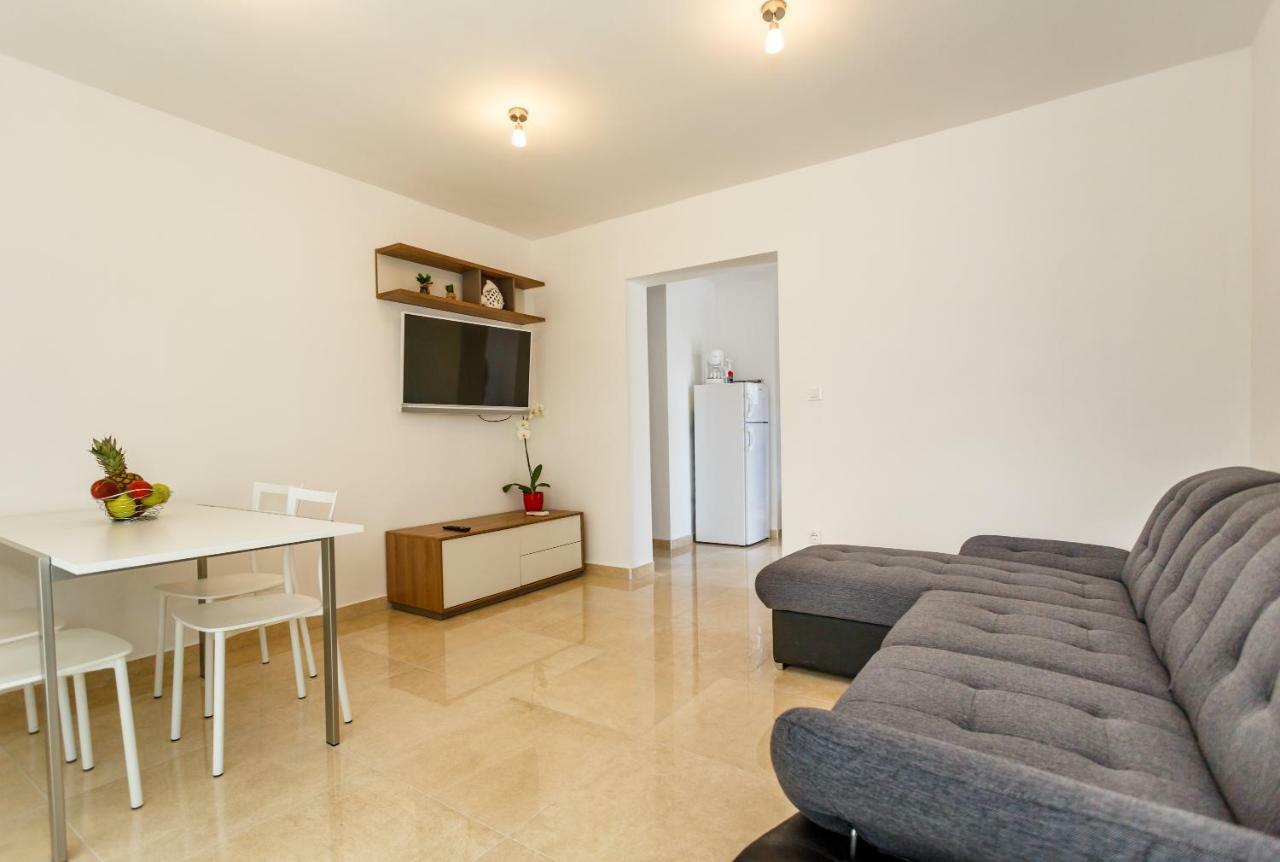 Apartman Maslina Krk Town Exterior photo